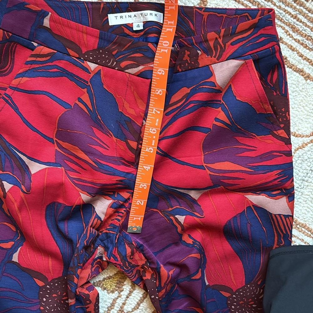 TRINA TURK Patterned Slacks - Picture 9 of 10